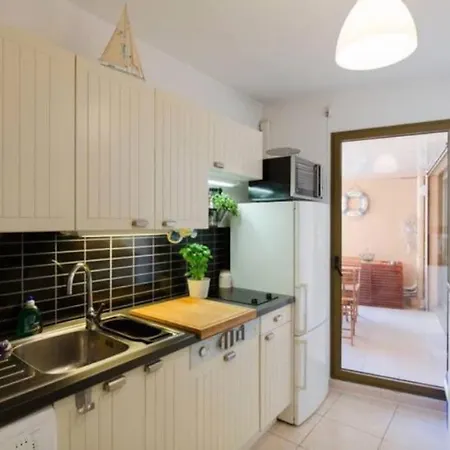St Roch 2 - 300 M De La Gare, Clim, Terrasse, Garage Apartment