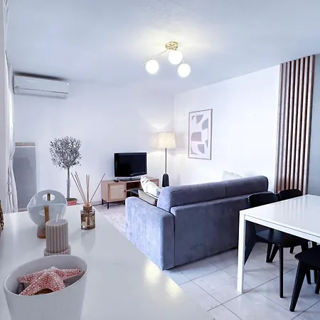 St Roch 2 - 300 M De La Gare, Clim, Terrasse, Garage Apartment Antibes